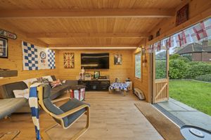 Photo 21- click for photo gallery